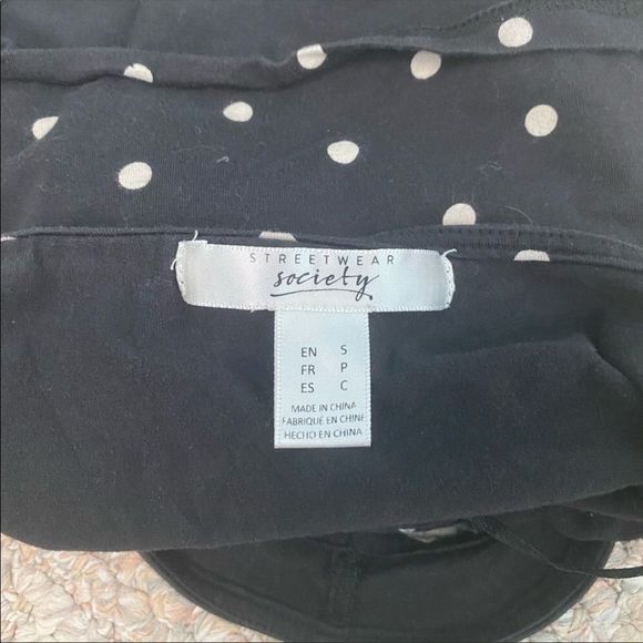 STREETWEAR SOCIETY | 3/$15 Black and White Polka Dot Crop Top - Picture 4 of 4